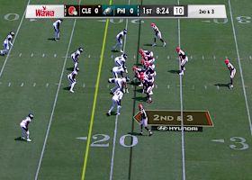 Larvadain takes Browns' reverse for a 16-yard gain