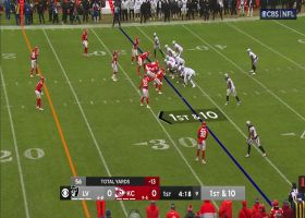 Raiders' screen pass to Meyers yields 21-yard gain and red-zone access