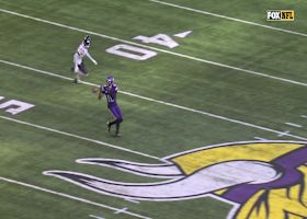 J.J. McCarthy fires fastball to Justin Jefferson over middle for 28-yard gain