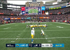 Cameron Dicker's 38-yard FG JUST sneaks through upright before halftime