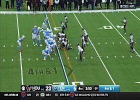 Tony Pollard takes trick QB sneak for 5 yards and first down