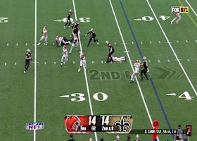 Carr rolls out to his right for 22-yard loft to Moreau in Browns territory