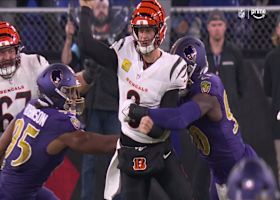 Joe Burrow climbs pocket for a 12-yard toss to Gesicki