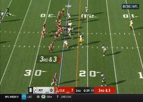 Njoku enters Beast Mode after catching DTR's pass for first-down yardage