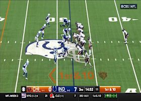 Can't-Miss Play: Caleb Williams jukes Colts defender out of his shoes before 15-yard dime to Kmet