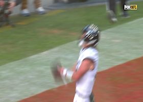 Trevor Lawrence's seventh TD run of 2025 gives Jags a 23-17 lead vs. Broncos