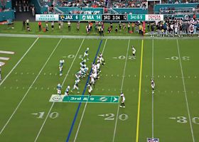 Andrew Armstrong fights traffic for 21-yard catch from Quinn Ewers