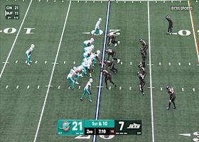 Achane floors the gas pedal on 29-yard rush