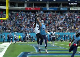 Jags force Titans into turnover on downs inside their own 10-yard line