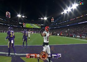 Joe Burrow delivers a 29-yard rope to Andrei Iosivas for the score