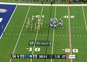 Malik Willis' 21-yard pass pinpoints a wide-open Hardman for first-down pickup