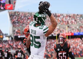 Can't-Miss Play: Breece Hall channels Curtis Martin on TD pass to Mason Taylor