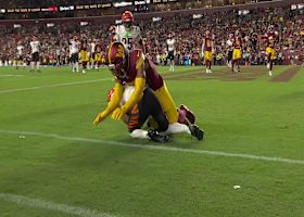 Burrow pinpoints Charlie Jones on tight-window TD strike