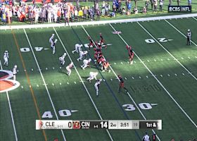 Can't-Miss Play: Burrow's ad-libbed flip pass mirrors Caleb Williams' preseason one vs. Bills