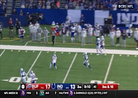 Can't-Miss Play: Off-platform dime! Josh Allen's improv lob to Hollins goes for 44-yard gain