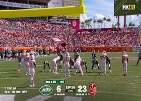 Tyrod Taylor locates Garrett Wilson over the middle for 11-yard TD