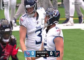 Joey Slye pushes 41-yard field goal wide right