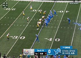 David Montgomery's 17-yard rush sets Lions up in the red zone