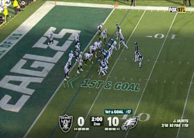 Saquon Barkley powers across the goal line for 2-yard TD run