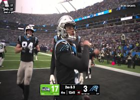 Bryce Young makes perfect read on 10-yard TD scamper