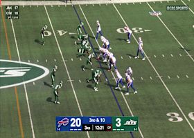 Josh Allen hits wide open Elijah Moore for 31 yards