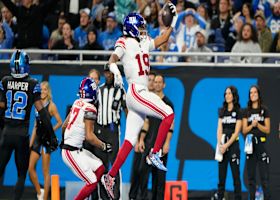 Can't-Miss Play: Winston dials launch codes to Robinson for 39-yard TD after lateral trickery