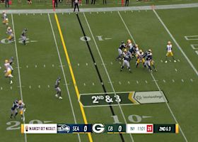 Malik Willis' 39-yard pass to Matthew Golden gets Packers to midfield mark