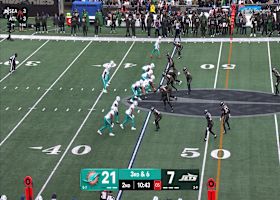 Quincy Williams, Micheal Clemons team up for third-down sack on Tagovailoa