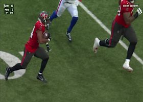 Sean Tucker's second TD of game gives Bucs a 26-21 lead vs. Bills