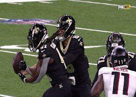Dee Alford scoops up fumble on Saints second offensive play