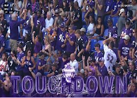 Jackson tosses 2-yard TD to Walker