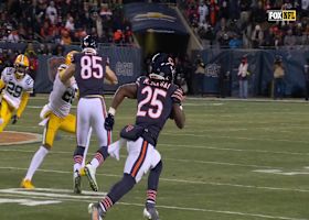 Can't-Miss Play: Kyle Monangai breaks free on electrifying 34-yard catch and run