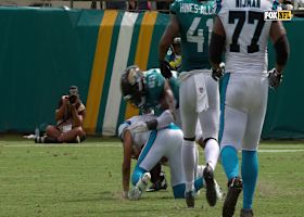 Foye Oluokun's perfect punch forces Young's lost fumble late in the half