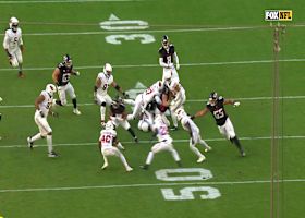 Bijan Robinson displays filthy juke moves on 12-yard run