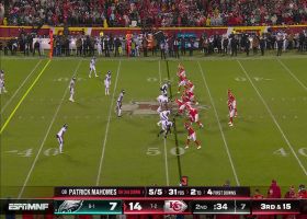 Mahomes' 17-yard dart to Watson gets Chiefs into FG range before half