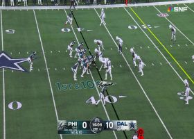 Osa Odighizuwa brings down Swift in backfield for speedy TFL