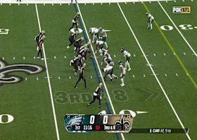 Carr-to-Olave connection yields 15-yard pickup on third-and-8