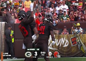 Alex Wright delivers big hit for another Browns sack of Jordan Love