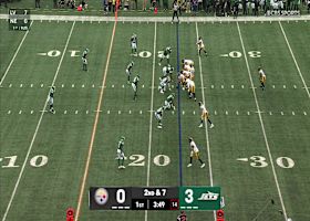 Aaron Rodgers' first TD pass as a Steeler is 22-yard scoring strike to Skowronek