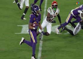 Keaton Mitchell flashes electrifying speed on 18-yard TD run