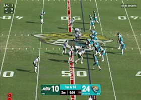 Trevor Lawrence has open field ahead of him on 20-yard rush