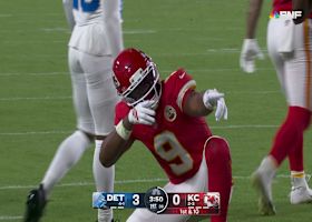 Mahomes' 30-yard connection with Smith-Schuster gets Chiefs into Lions' territory