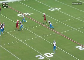 Elijah Higgins finds opening for 27-yard gain