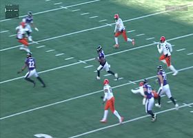 Lamar Jackson roams the globe on 14-yard scramble