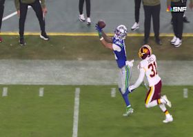 Smith-Njigba grabs a 26-yard lob from Darnold to set up Seahawks in prime FG position