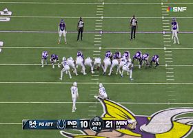 Matt Gay drills 54-yard FG late in fourth quarter