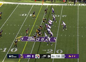 Wentz's TD pass hits a toe-tapping Zavier Scott in back of end zone in Ireland