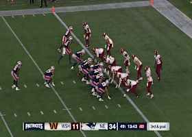 Terrell Jennings follows his blockers for TD