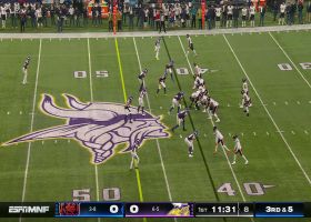 Kmet shows Vikes he doesn't skip leg day on pile-driving pickup