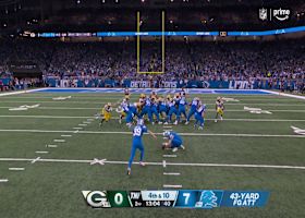 Detroit Lions kicker Jake Bates hits a 43-yard field goal